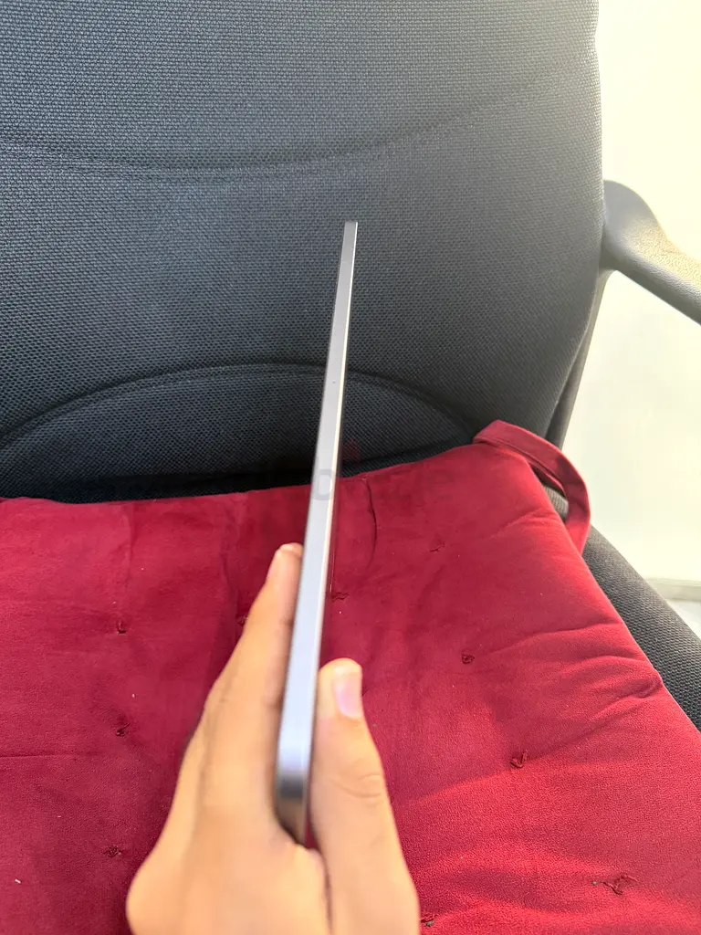 Apple iPad Pro (12.9-inch) - Impressively Powerful Tablet63214897304450116