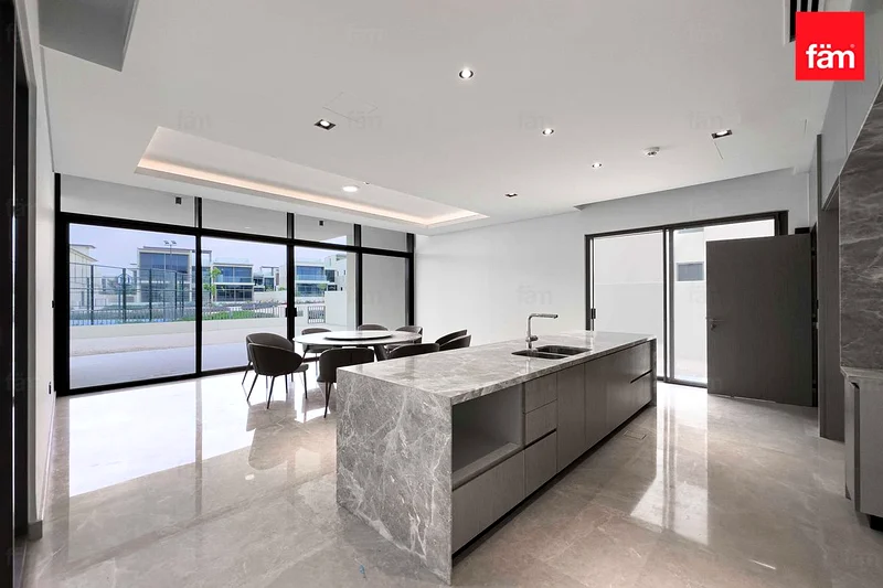 Community Expert | Roof Terrace | Single Row63754432118914114