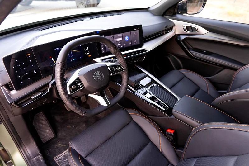 10-year warranty and 5-year service63222309551107113