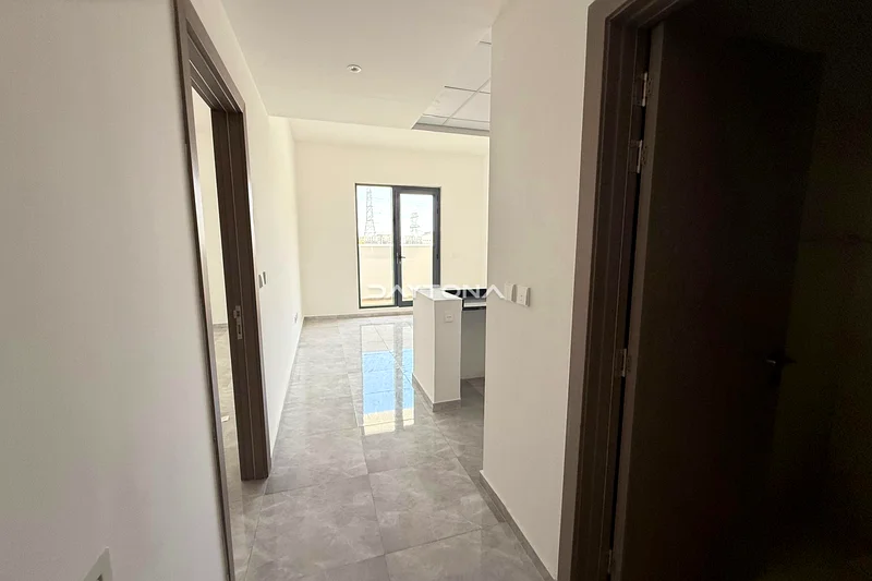 SPACIOUS LAYOUT | READY TO MOVE IN | NEW BUILDING63165229602179114