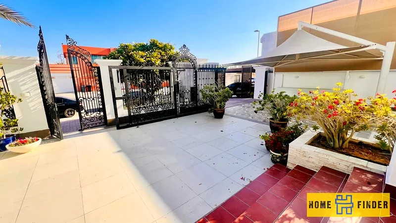 GCC BUYERS ONLY | LUXURIOUS VILLA | CLOSE TO MALL63916247653507112