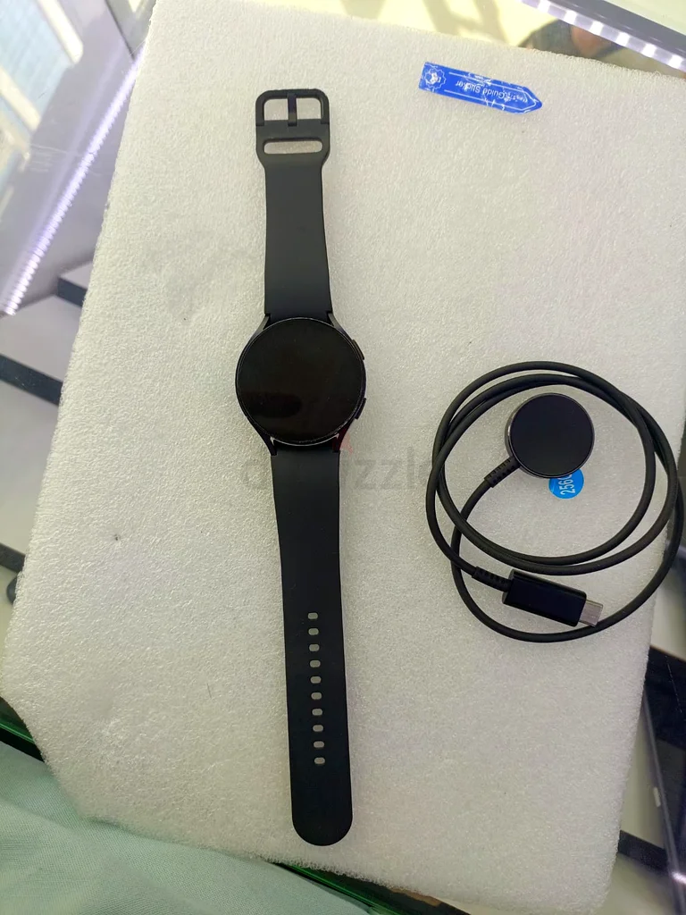 samsung watch 6632629402268181117