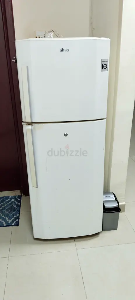 ثلاجة إل جي بحالة جيدة