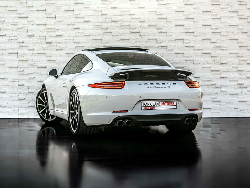 CARRERA S • GCC • 2 YEAR SERVICE CONTRACT63233587418114111