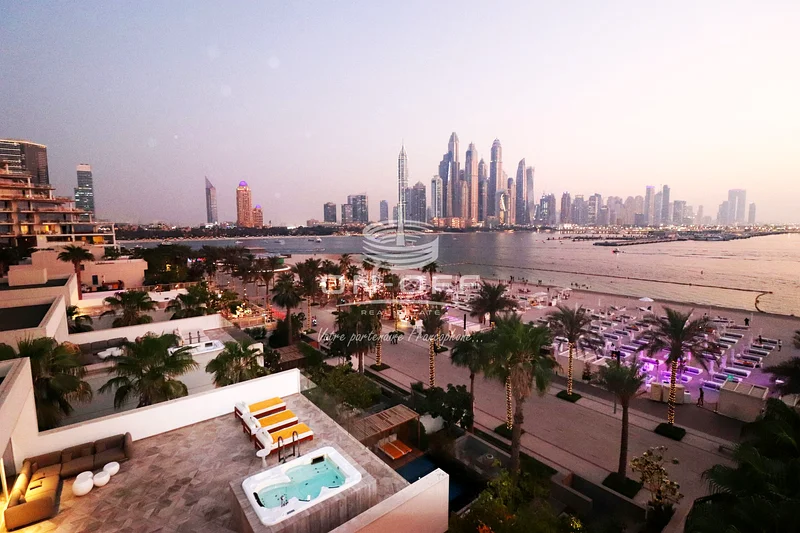 Penthouse with Private Pool in the most South after Palm Jumeirah Island63230146893441112