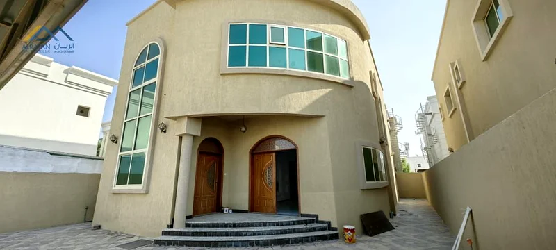 فيلا للشاغل الثاني * موقع مميز * شارع م asphalt * تسهيلات دفع * مساحات واسعة63303019900419111
