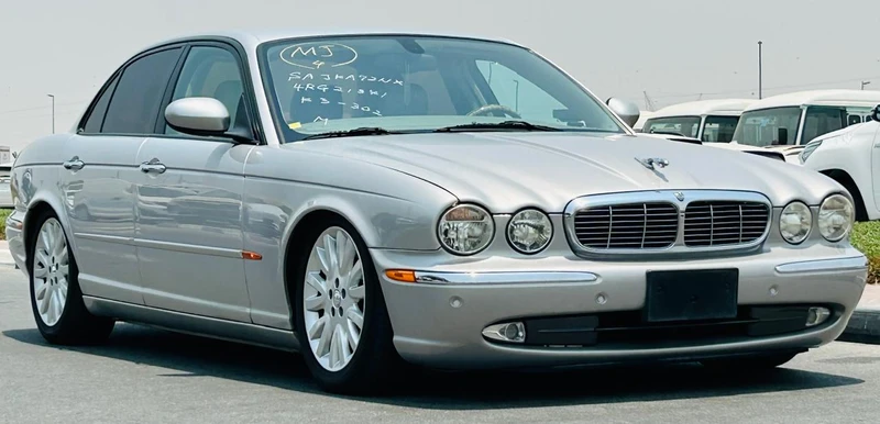 JAGUAR XJ | 2004 | BEIGE INTERIOR | ONLY : 79703 KM | JAPAN IMPORT | CLEAN TITLE62930627508865114