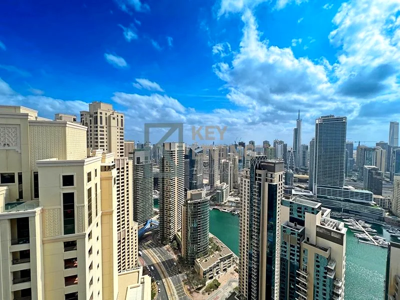 Panoramic Views | Stunning PH with Pool | Tenanted63937745585155111