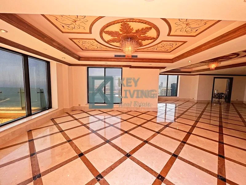 Panoramic Views | Stunning PH with Pool | Tenanted63937745585155112