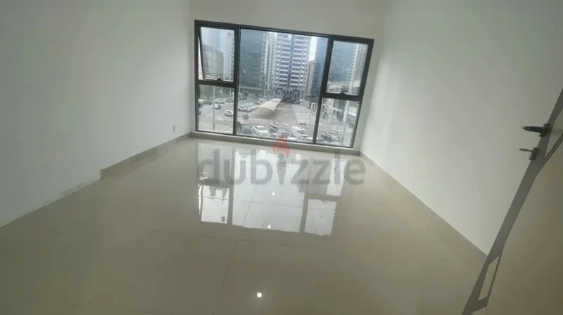 الوحدة. غرفة مفروشة مع موقف سيارات مجاني62935673753090111