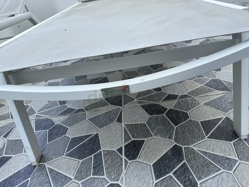 أراجيح خارجية أنيقة - مثالية للاسترخاء!63190123798787111