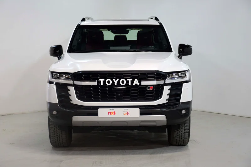 Toyota Land Cruiser GR 2023 / EMI AED 5079PM/ DEALER WARRANTY62931648245505111