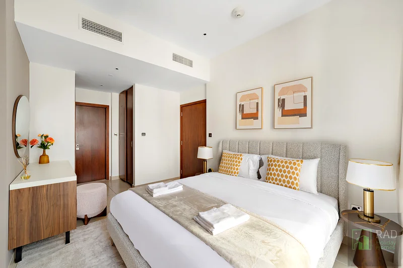 Chic 1-Bed Near Marina Promenade - 5 min to Tram63834582664067111