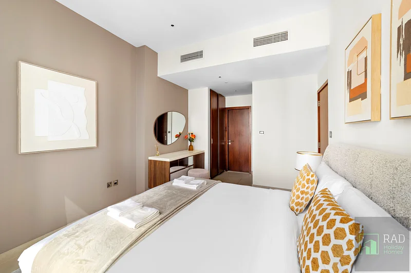 Chic 1-Bed Near Marina Promenade - 5 min to Tram63834582664067112