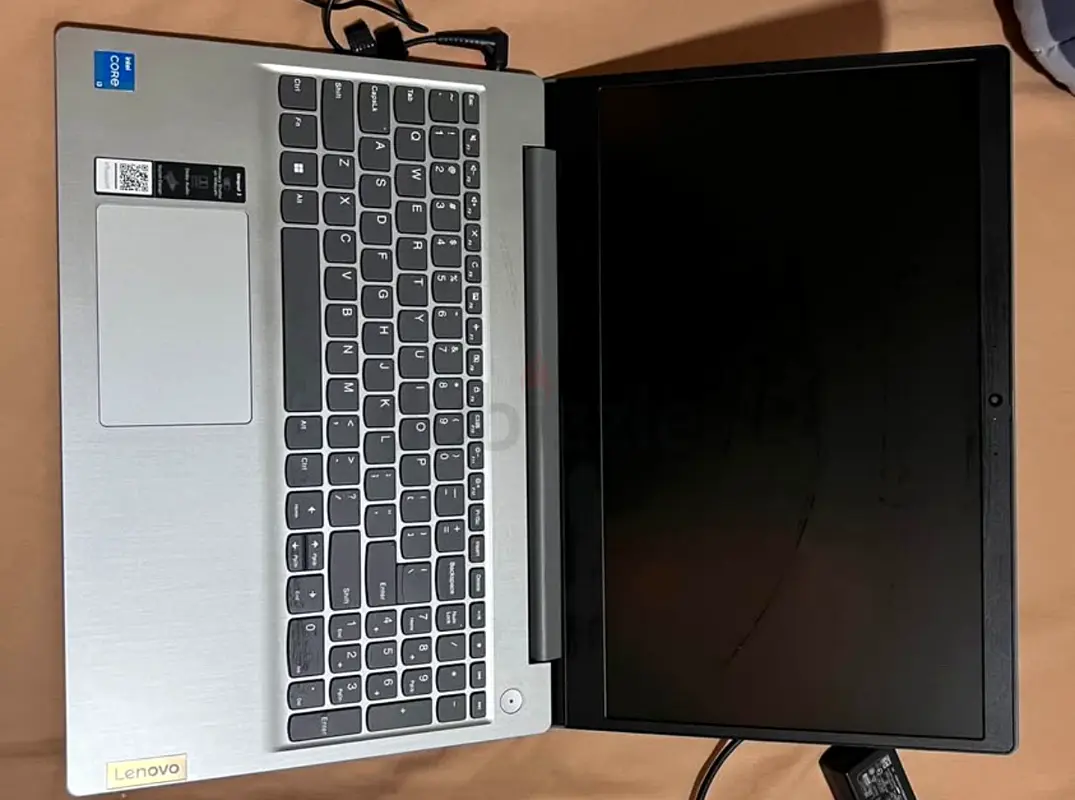 Lenovo Laptop - Reliable Performance for Work and Play!