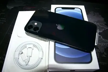 Apple I phone 12 128 GB MEMORY