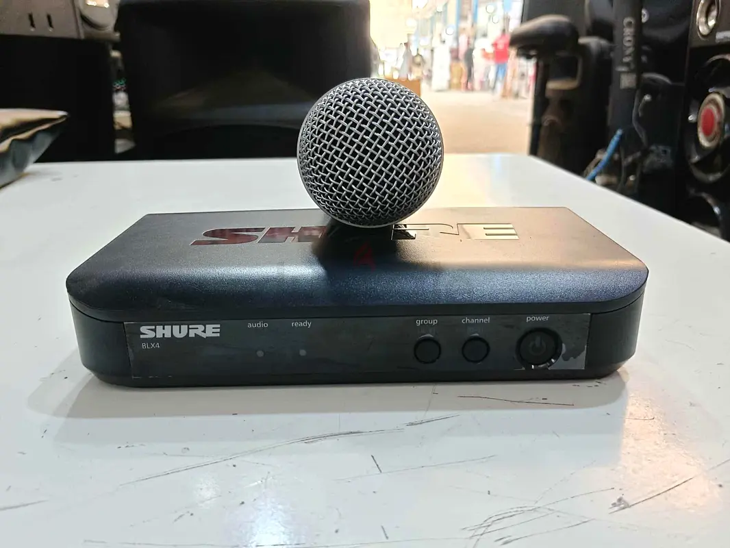 Shure wireless microphone single