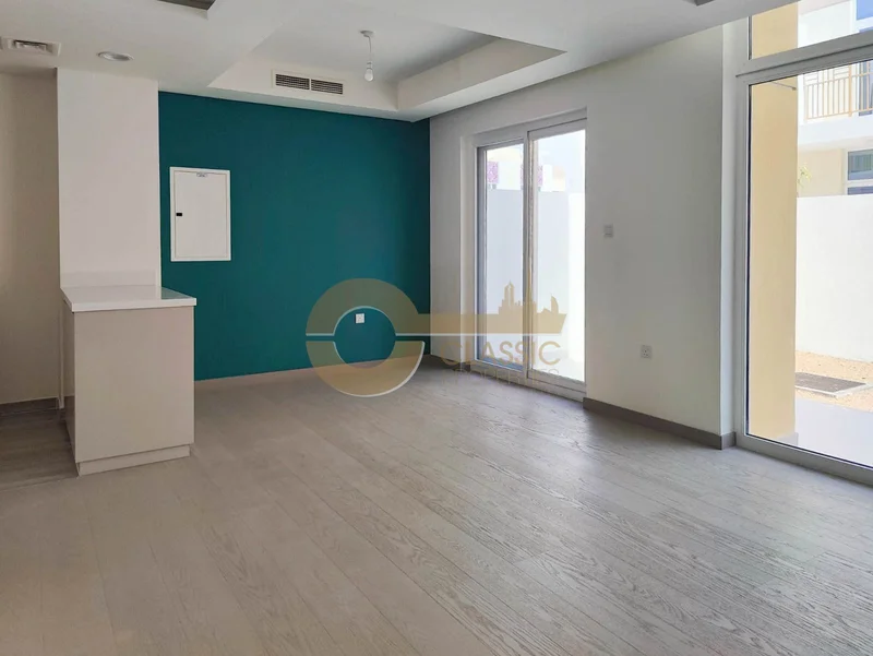 3BR| Ample Storage |Roof Access | Under Warranty62890344377729112