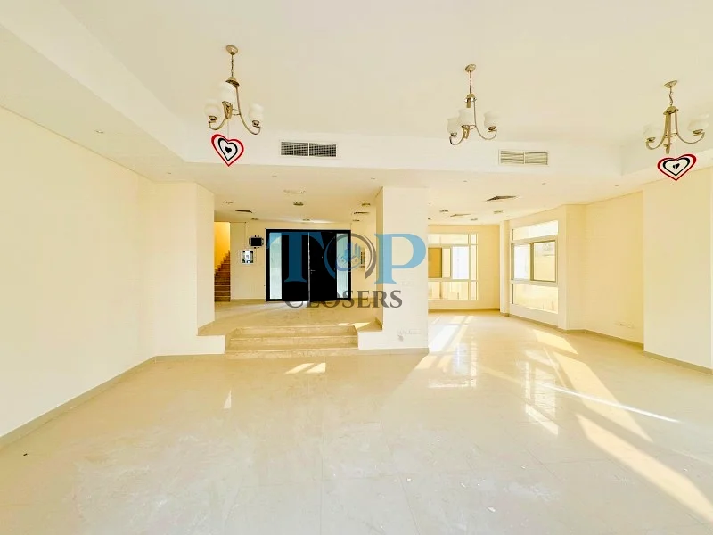 مسبح وصالة رياضية | فيلا مجمعة | بالقرب من جامعة الإمارات العربية المتحدة63151410669953112