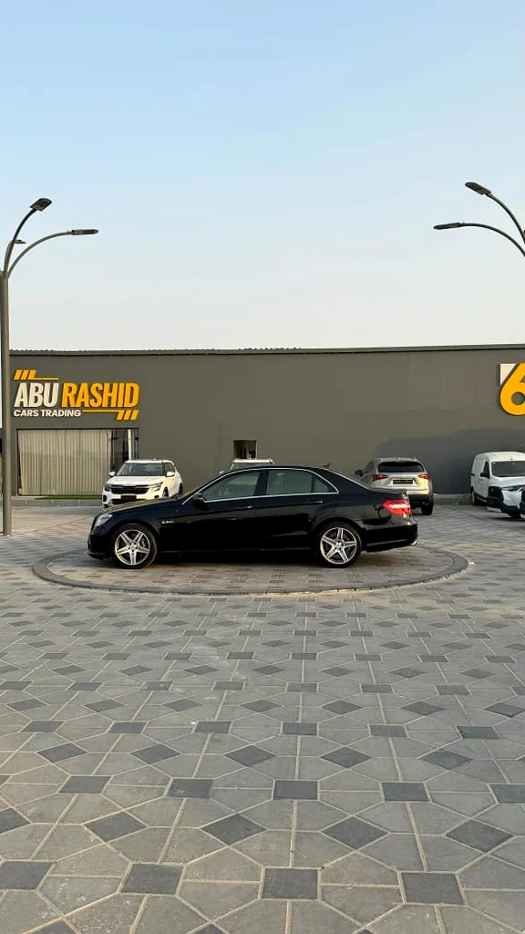 Mercedes-Benz E63 201063230141507203114