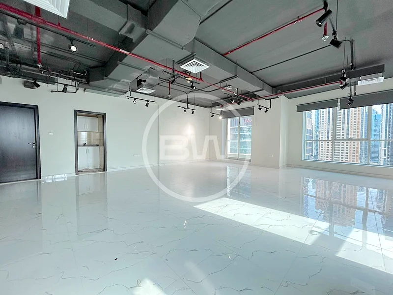 VACANT NOW | LAKE VIEW | OPEN PLAN LAYOUT63150483893121111