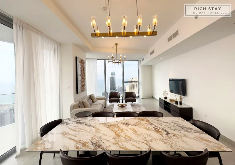 3BR Corner Unit | High-Floor | Spacious  | Sea & Skyline Views63817255628674112