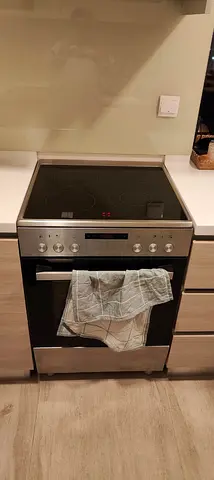 Siemens brand cooker full electric size 60 60cm