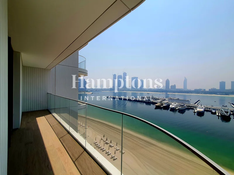 Corner Unit | Stunning Skyline Views | Vacant63733974626563113