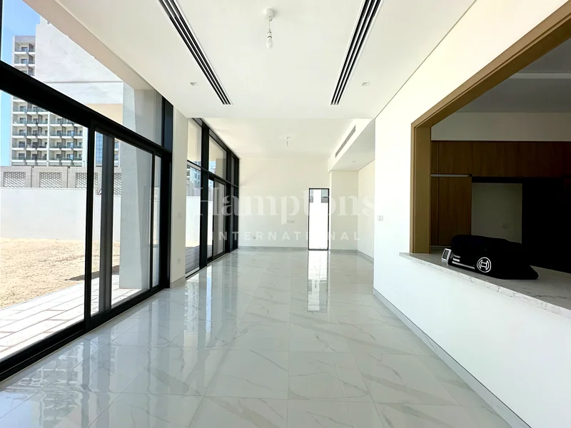 Huge Plot | Park Facing | Vastu 4 Bed Villa63150486491522111