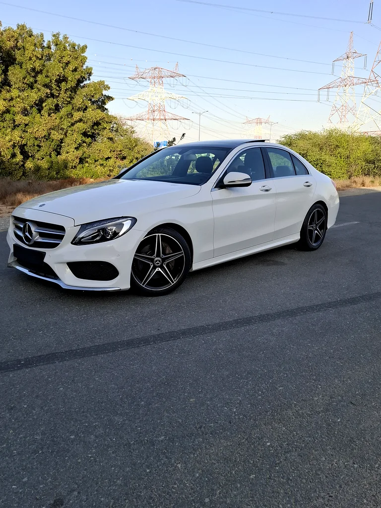 Mercedes C200 Gulf specification, full agency paint, two keys, agency maintained, no faults, no accidents, the car is in excellent condition63163859274113112