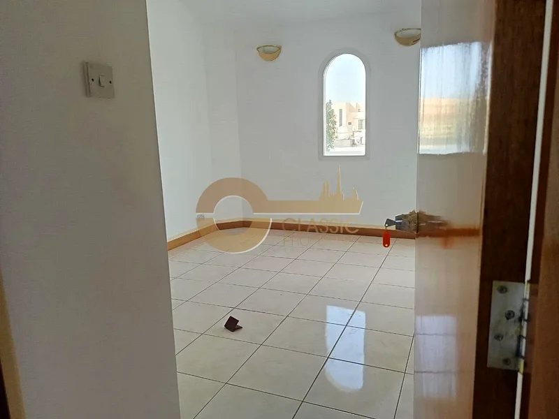 فيلا بـ 4 غرف نوم مع غرفة خادمة | الجرفود63724887829507113