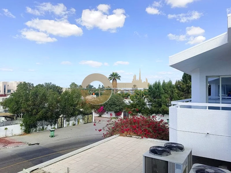 فيلا بـ 4 غرف نوم مع غرفة خادمة | الجرفود63724887829507110