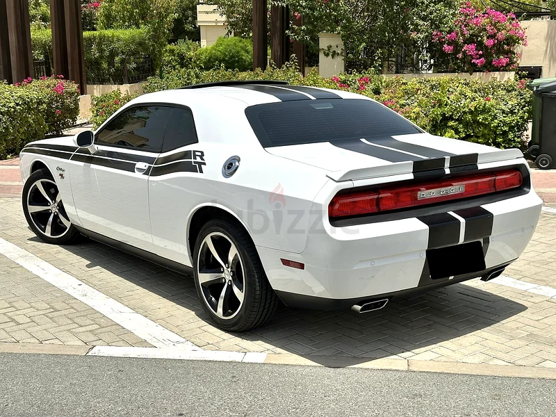 Gcc•Challenger R/T V8 HEMI•agency serviced•original paint•free accident•first owner63224787831553111