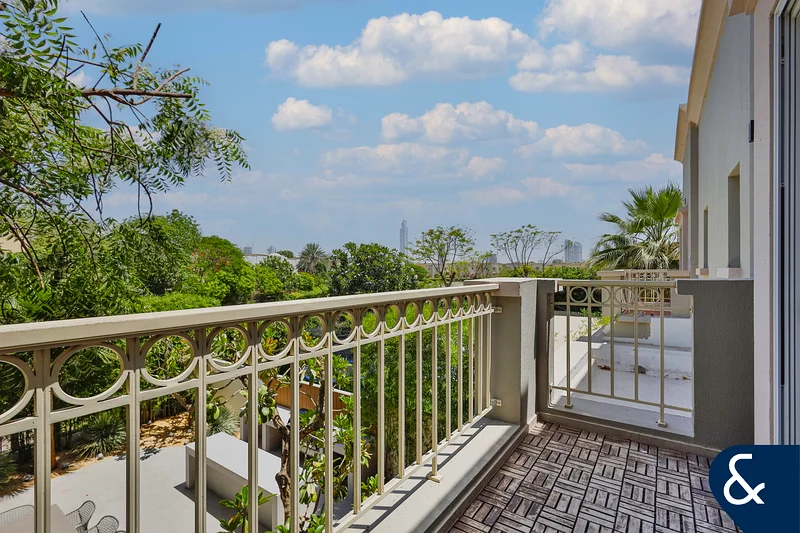 One of a Kind Lake View | Upgraded | Extended63922857755265114