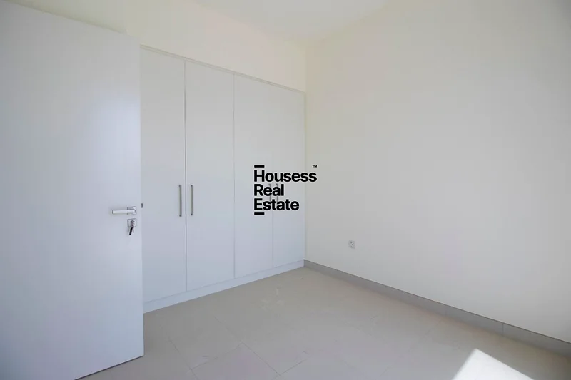 Community View | Spacious | Vacant63805749463938112