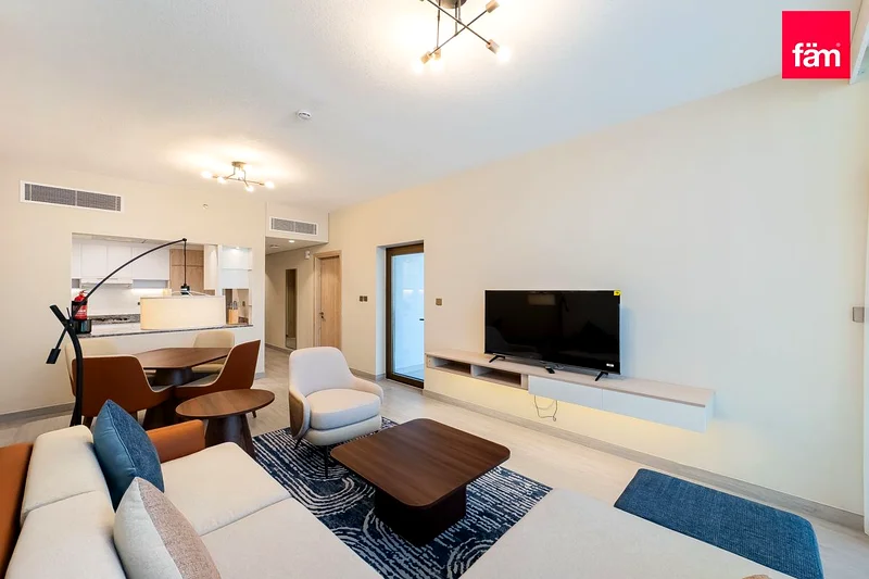 BILLS INCLUDED | VACANT | PRIME LOCATION63791098423171113