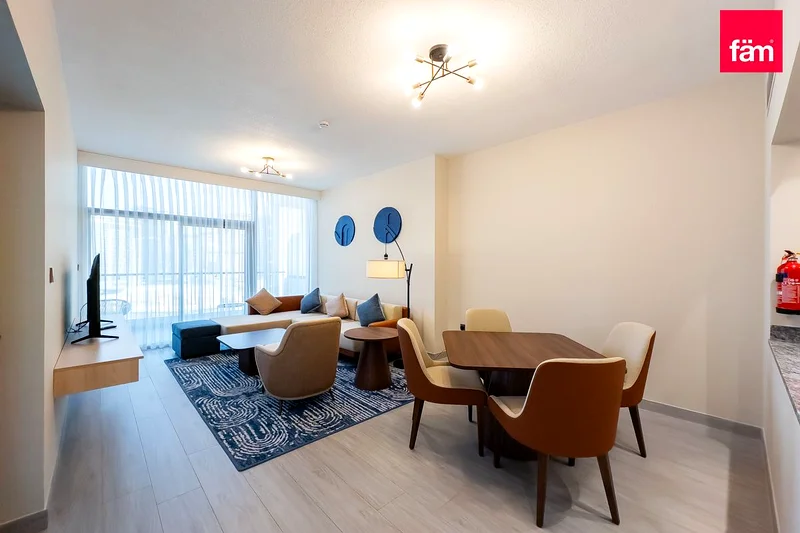 BILLS INCLUDED | VACANT | PRIME LOCATION63791098423171111