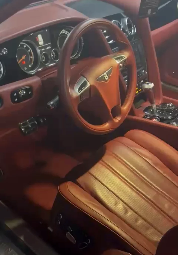 Bentley Flying Spur63134991041410112