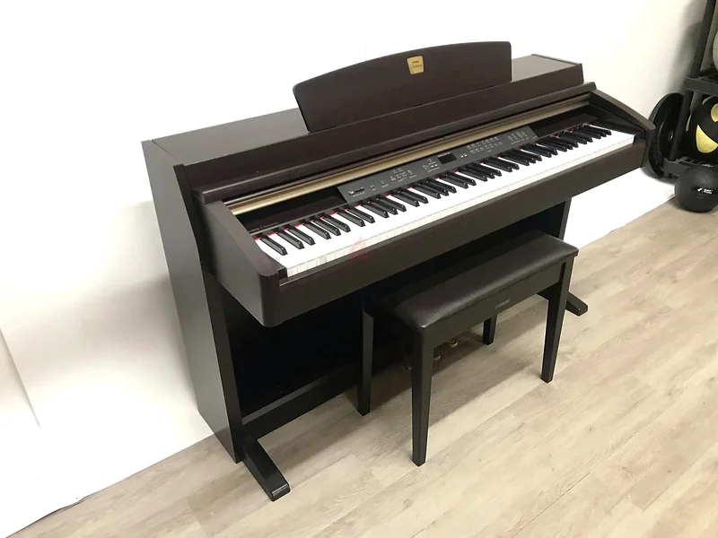 Yamaha Clavinova Piano CLP 230R63209349157123111