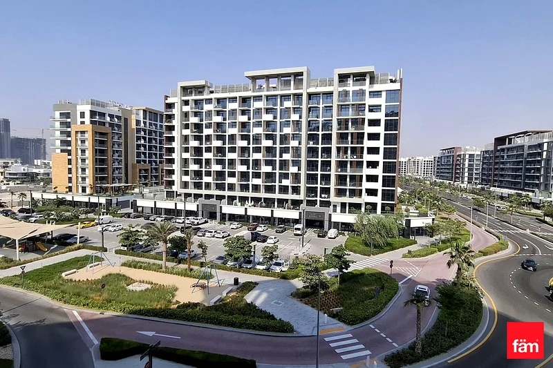 Fully furnished |  Pool View Burj Khalifa | Vacant63800513305729114