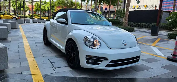 2019 Volkswagen Beetle -2.0L-4 Cyl-Excellent Condition