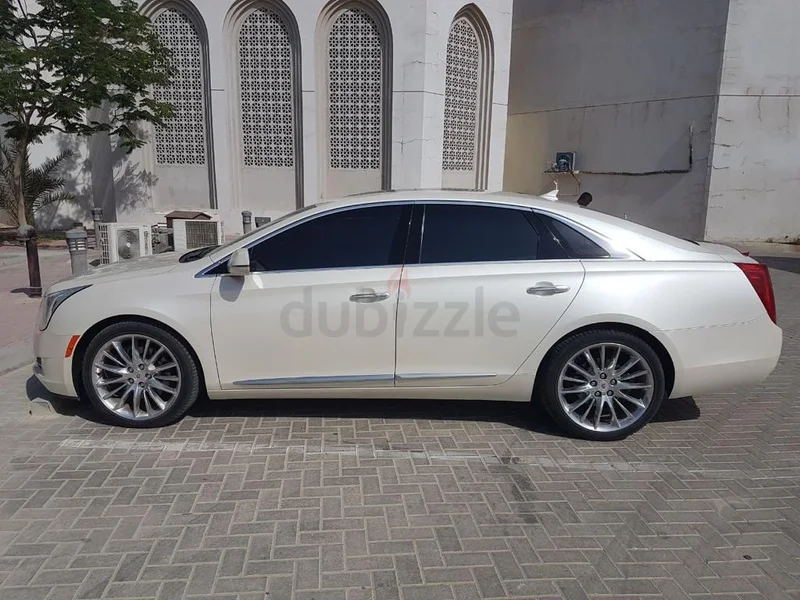 للبيع Cadillac XTS 2013 - مواصفات GCC62929647752449113