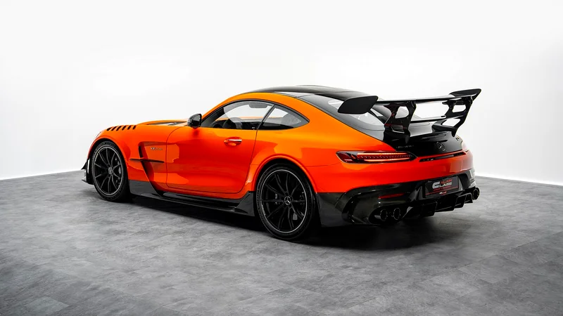 مرسيدس بنز AMG GT بلاك سيريز - 2021 - دول مجلس التعاون الخليجي63165227382659111