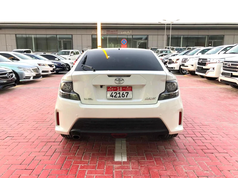 Toyota Zelas 2015 model, Gulf version, fully loaded, 154,000 km driven, first owner, two keys available63157885588995114