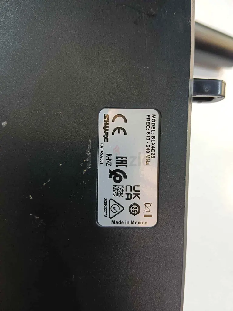 Shure wireless microphone single63229680715777113