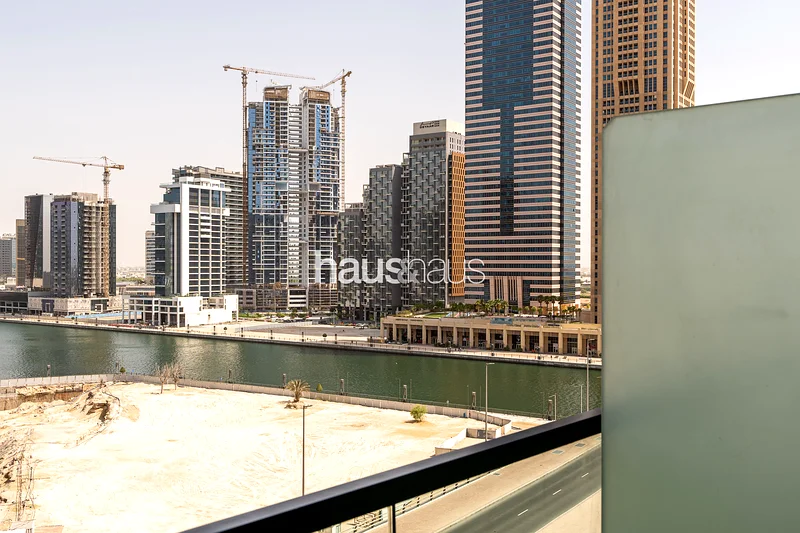 Dubai Canal View | Tastefully Furnished | Deluxe63836284773123112