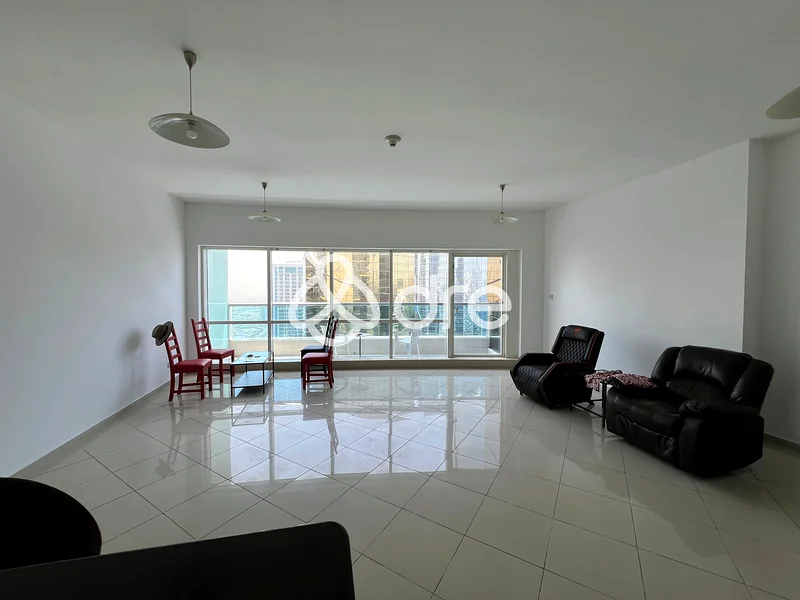 Spacious 2BR Duplex | Vacant | Well Maintained63988095631874114