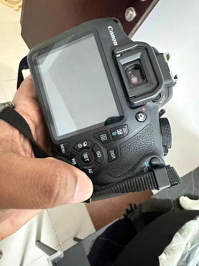 Canon DSLR - Capture Every Moment!