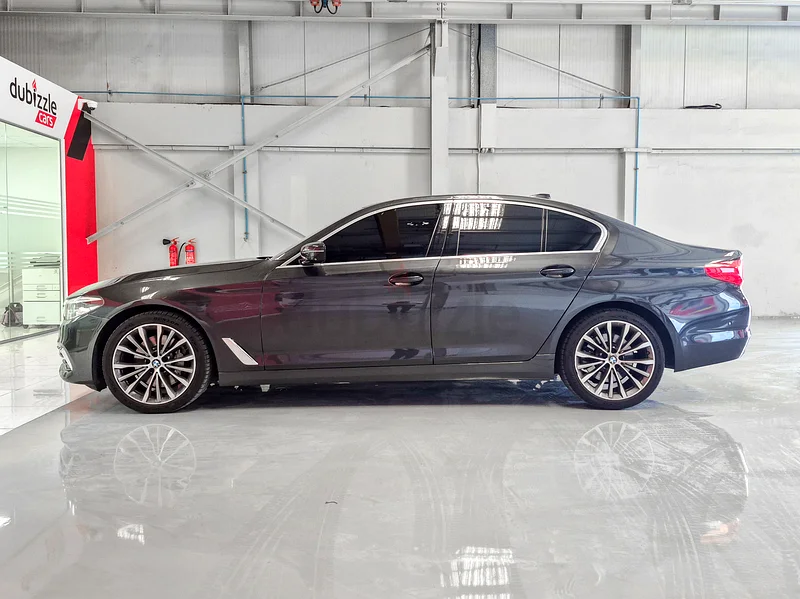AED 1199/month | 2019 BMW 5-Series 530i | GCC Specs | Ref#33217263160159380610114