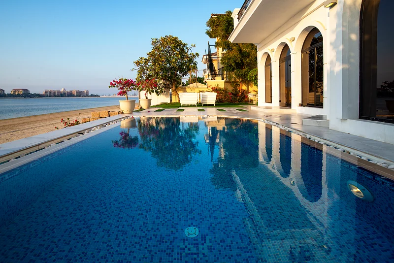 Luxury 4-Bedroom Villa in Palm Jumeirah – Private Beach, Pool63817255592705114